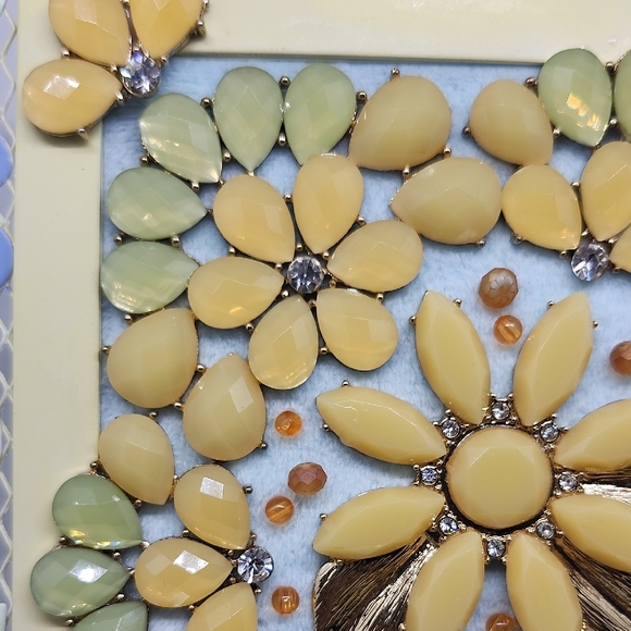 Floral Mixed Media Jewerly Art - Picture 10 of 11